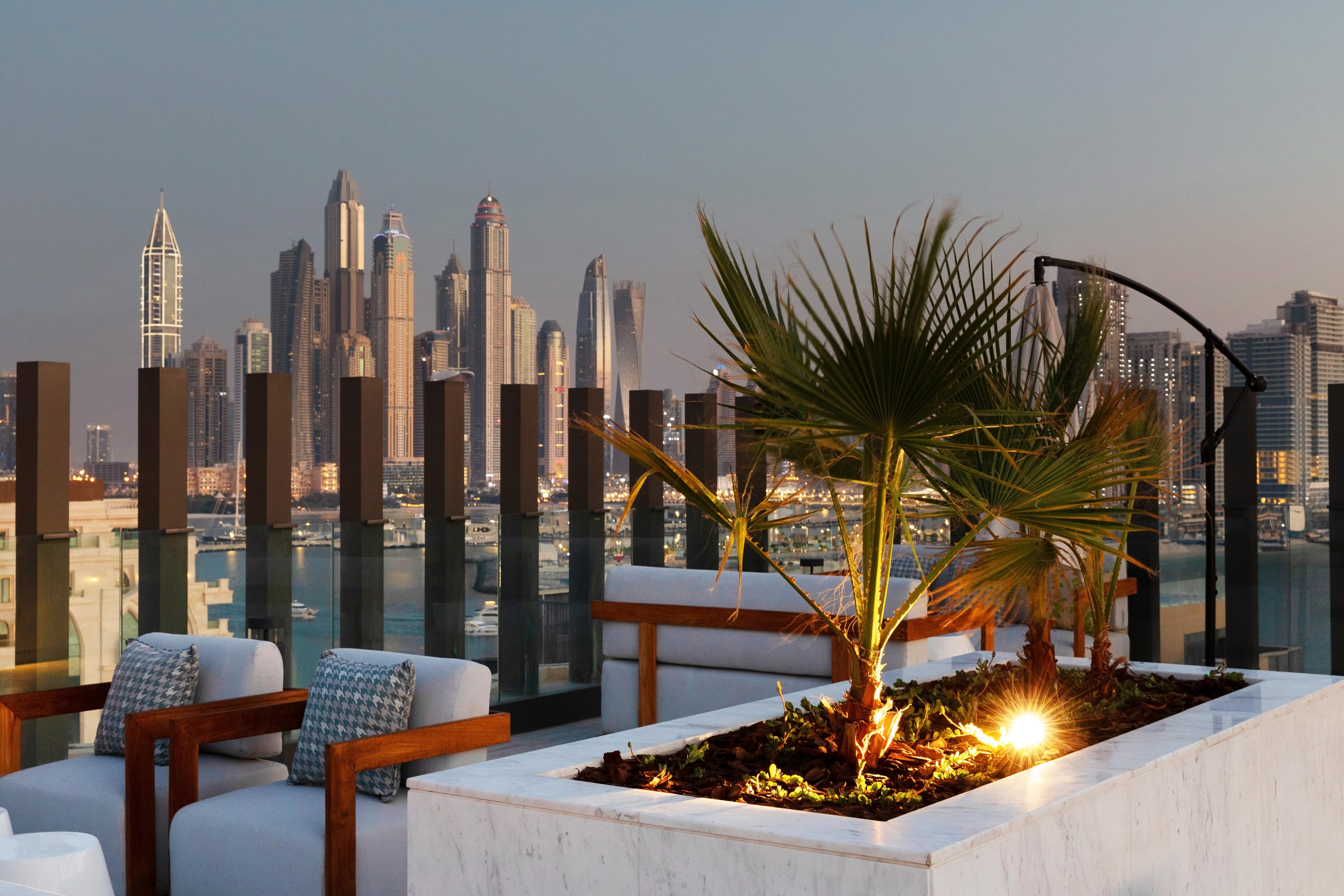 Апарт отель Adagio Premium The Palm Дубай Экстерьер фото